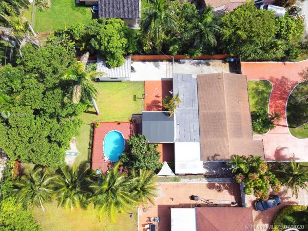 Biscayne Gardens, 13521 NE 1st Ave, Golden Glades, Florida 33161, image 2