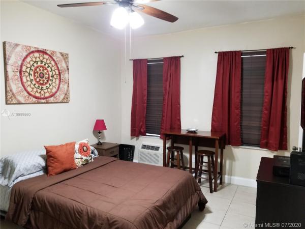 Ocean Villas, 3700 Collins Ave #S-104, Miami Beach, Florida 33140, image 2