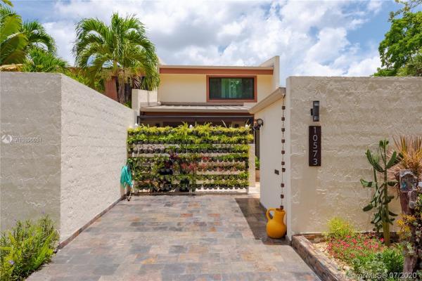 Sunset Kendall Villas, 10573 SW 77th Ter, Kendall, Florida 33173, image 2