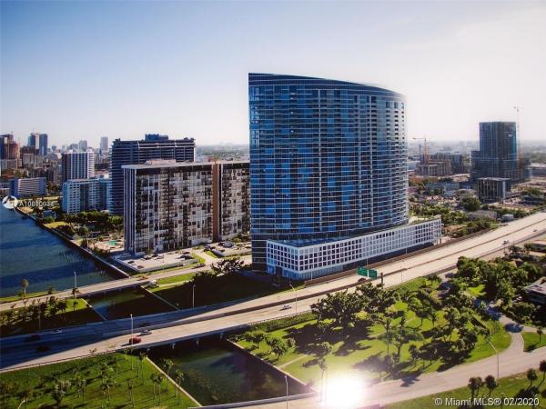 Blue On The Bay, 601 NE 36th St #2805, Miami, Florida 33137, image 2