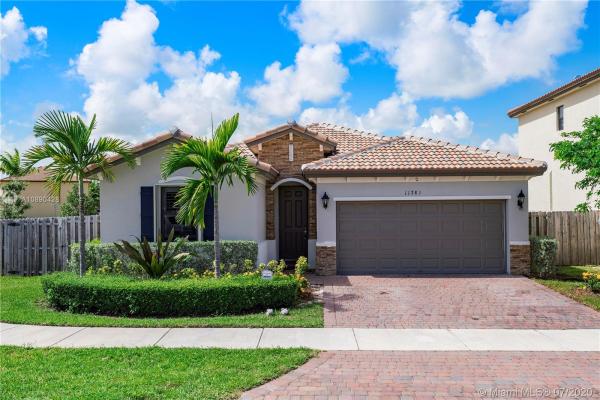 Silver Palms Southwest, 11781 SW 240th Ter, Princeton, Florida 33032, image 2