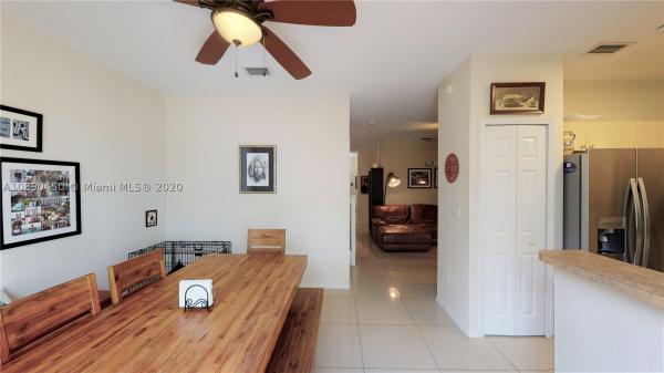 Kendall Breeze South, 12509 SW 124th Ter #12509, Three Lakes, Florida 33186, image 2