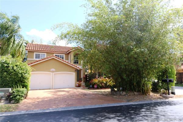 Charlestowne, 10211 SW 138th Ct, The Hammocks, Florida 33186, image 2