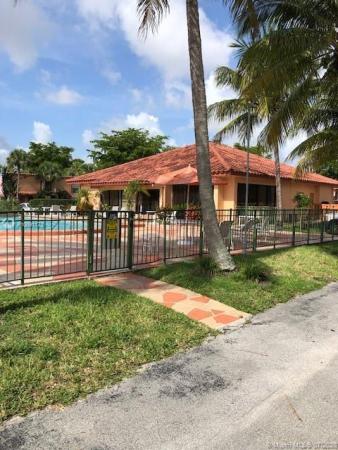 Cypress Village, 7145 Miami Lakes Dr #R12, Miami Lakes, Florida 33014, image 2