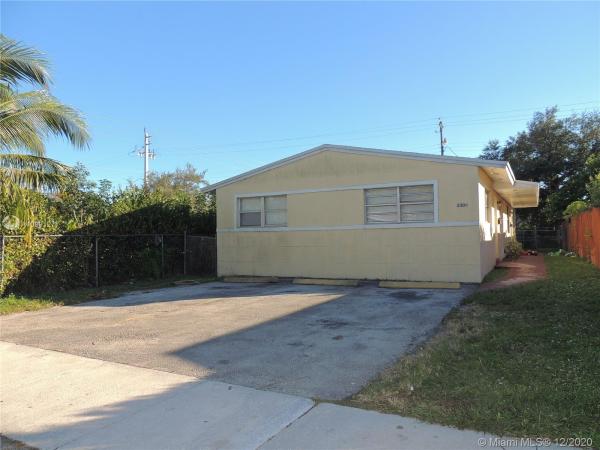 Liberia, 2306 Simms St #1-2, Hollywood, Florida 33020, image 2