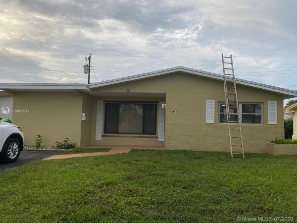 Gold Key Villas, 6869 NW 26th St, Sunrise, Florida 33313, image 2