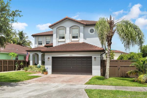 Grand Lakes, 1843 SW 150th Pl, University Park, Florida 33185, image 2