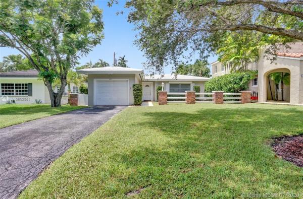 Riviera, 601 Blue Rd, Coral Gables, Florida 33146, image 2