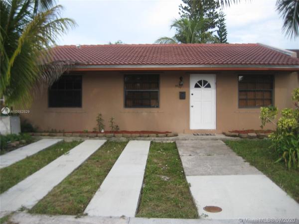 Royale Green, 4763 SW 129th Ave #4763, Kendale Lakes, Florida 33175, image 2
