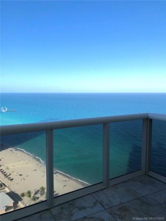 Trump Royale, 18201 Collins Ave #4202, Sunny Isles Beach, Florida 33160, image 2