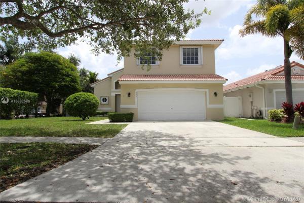 Gardens At Huntington, 4941 SW 150th Ter, Miramar, Florida 33027, image 2