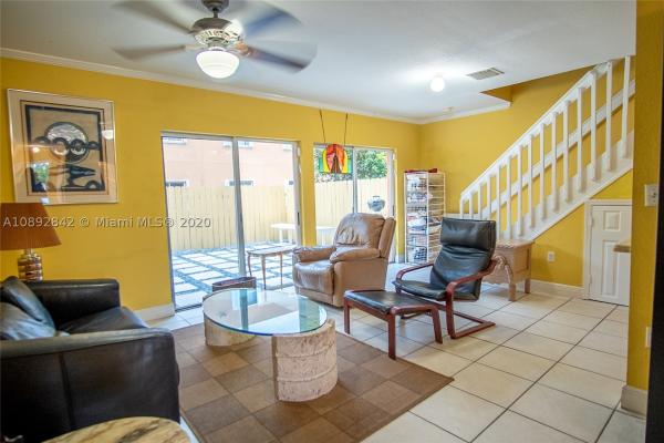 Villas Of Barcelona, 9417 SW 77th Ct, Kendall, Florida 33156, image 2