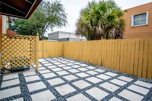 Villas Of Barcelona, 9417 SW 77th Ct, Kendall, Florida 33156, image 3