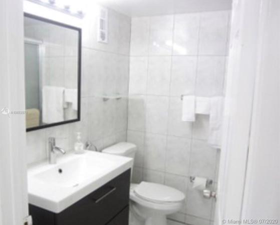 The Hampton On Washington Ave, 710 Washington Ave, Miami Beach, Florida 33139, image 2