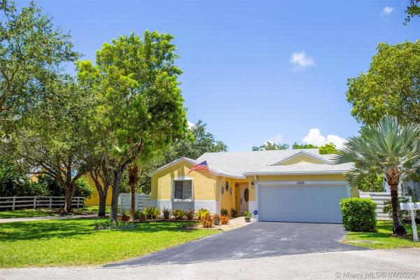 Lakeside At Country Walk, 14522 SW 144th Ct, Country Walk, Florida 33186, image 2