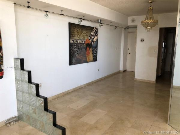 The Four Ambassadors, Miami, Florida 33131, image 2