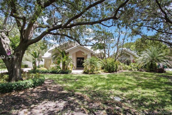 Weitzer Killian Place, 9801 SW 111th Ter, Kendall, Florida 33176, image 2