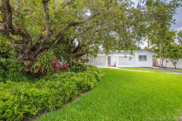 Sunrise Estates, 5230 SW 64th Ct, South Miami, Florida 33155, image 2