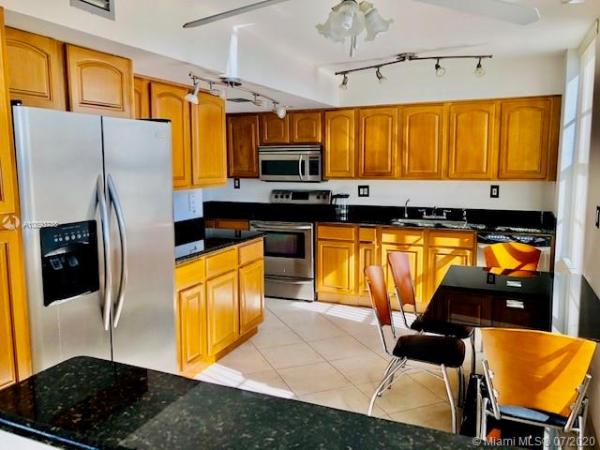 Winston Towers 400, 231 174th St #1504, Sunny Isles Beach, Florida 33160, image 2