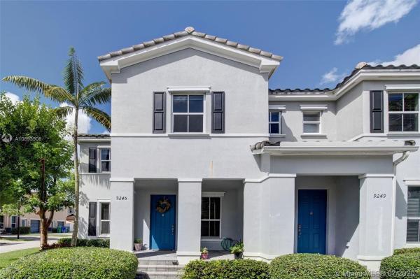 Kendall Commons Residential, 9245 SW 169th Psge #9245, The Hammocks, Florida 33196, image 2
