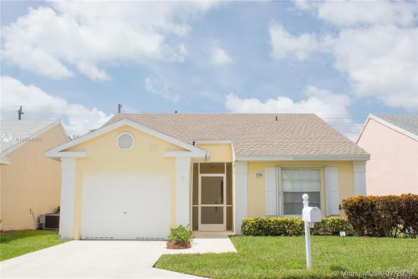North Gate, 2230 SE 7th Pl, Homestead, Florida 33033, image 2