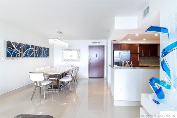 Commodore Plaza Century, 2780 NE 183rd St #1707, Aventura, Florida 33160, image 2