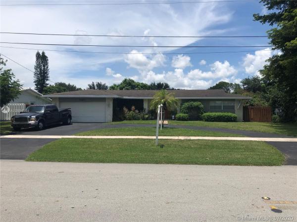 Mirror Lake Estates, 7341 NW 11th Pl, Plantation, Florida 33313, image 2