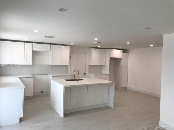 Central Miami, 6737 SW 39th St, Coral Terrace, Florida 33155, image 2