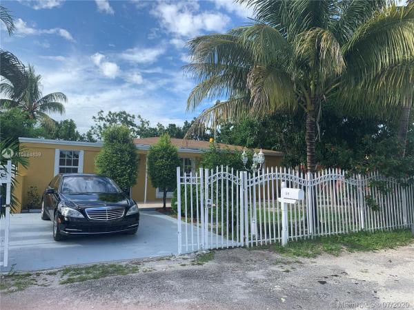 Biscayne Gardens, 789 NW 146th St, Golden Glades, Florida 33168, image 2