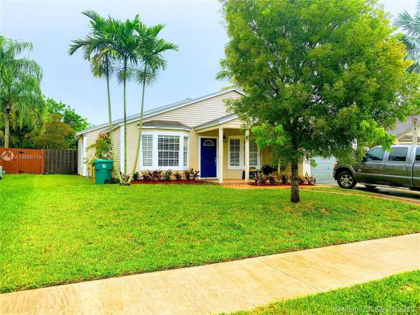 Summer Lake, 12731 SW 15th Mnr, Davie, Florida 33325, image 2