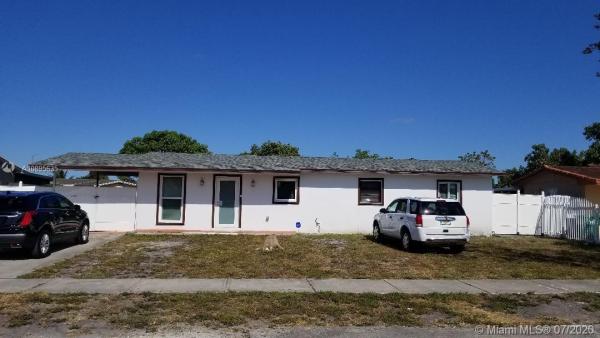 Miami Gardens Manor, 19201 NW 51st Ave, Miami Gardens, Florida 33055, image 2
