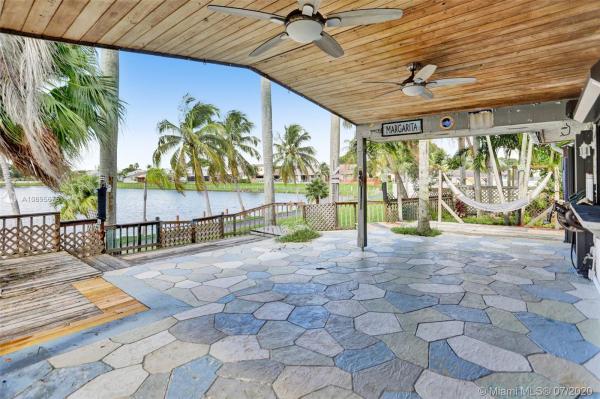 Montego Bay, 9916 SW 218th Ter, Cutler Bay, Florida 33190, image 2
