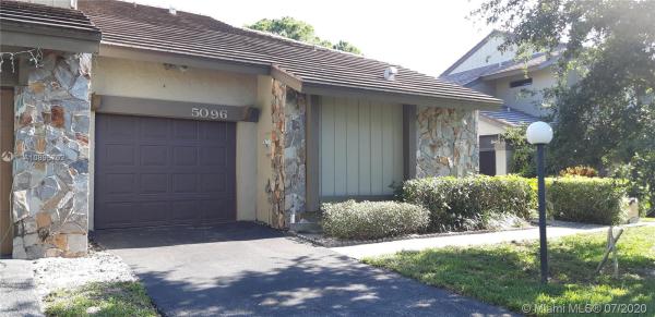 Cinnamon, 5096 Thyme Dr, Palm Beach Gardens, Florida 33418, image 2