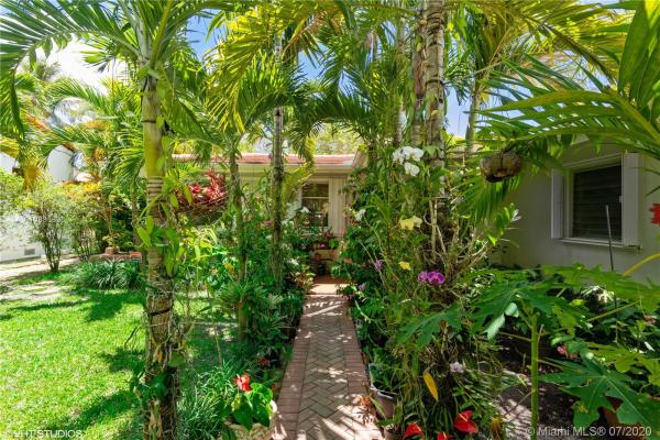 Coral Gables Country Club, 928 Catalonia Ave, Coral Gables, Florida 33134, image 2
