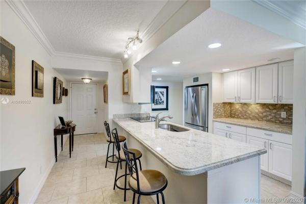 Poolside Villas At Jupiter Ocean & Racquet Club, 1605 S Us Highway 1, Jupiter, Florida 33477, image 2