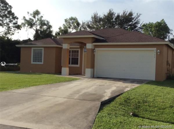 2362 SE Fruit Ave, Florida 34952, image 2