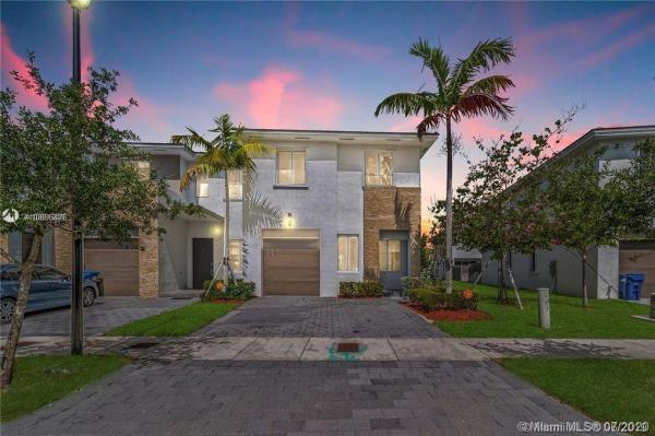 Venetian Parc, 17650 SW 149th Pl 0, Richmond West, Florida 33187, image 2