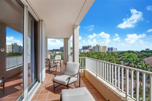 Resort Villa, 717 Crandon Blvd #PH-8, Key Biscayne, Florida 33149, image 2