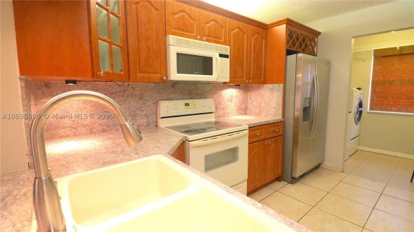 Valencia Village, Davie, Florida 33324, image 1
