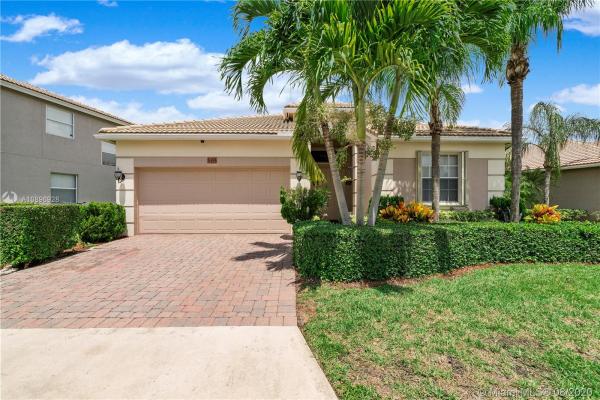Crystal Cay At Andros Isle, 8495 Pine Cay, West Palm Beach, Florida 33411, image 2