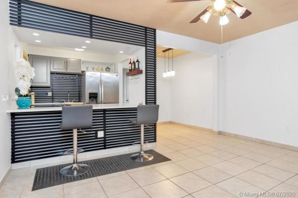 Penn Eleven, 1060 Pennsylvania Ave #7, Miami Beach, Florida 33139, image 2