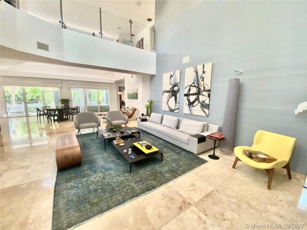 Biscayne Key Estates, 618 Curtiswood Dr, Key Biscayne, Florida 33149, image 2