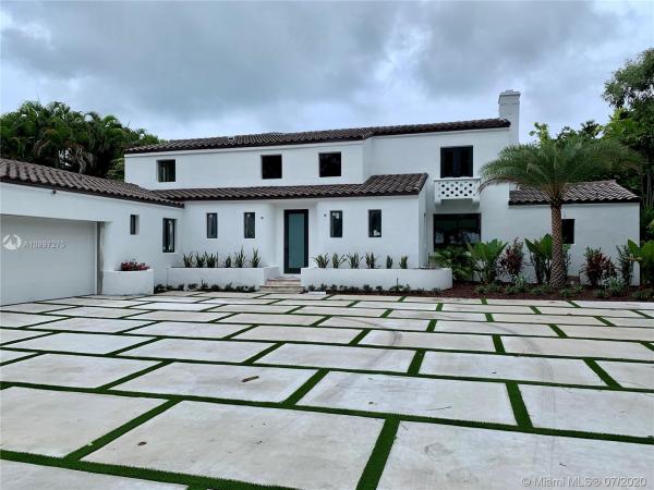 Flamingo Terrace, 3725 Pine Tree Dr, Miami Beach, Florida 33140, image 2