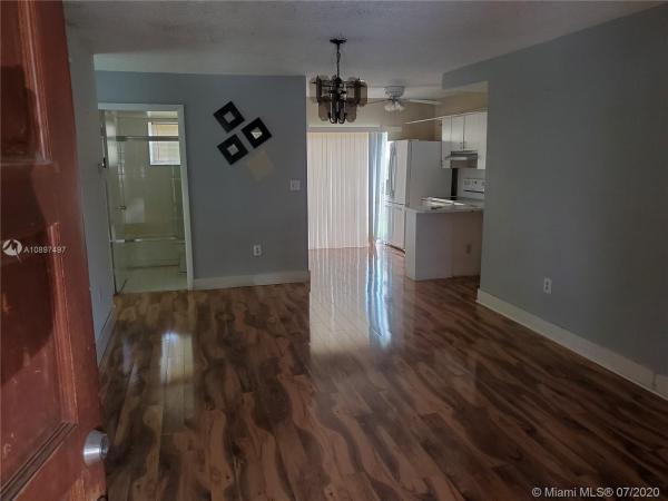 Doral Court, 8039 Lake Dr #103, Doral, Florida 33166, image 2