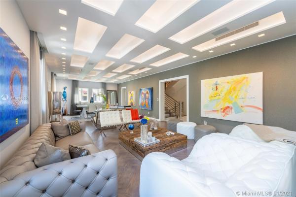 Bayshore Villas, 3521 Bayshore Villas Dr, Miami, Florida 33133, image 2