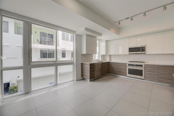 109 N Shore Dr, Miami Beach, Florida 33141, image 2