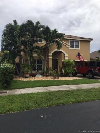 Park Square At Lago Mar, 16453 SW 75th Ter, The Hammocks, Florida 33193, image 2