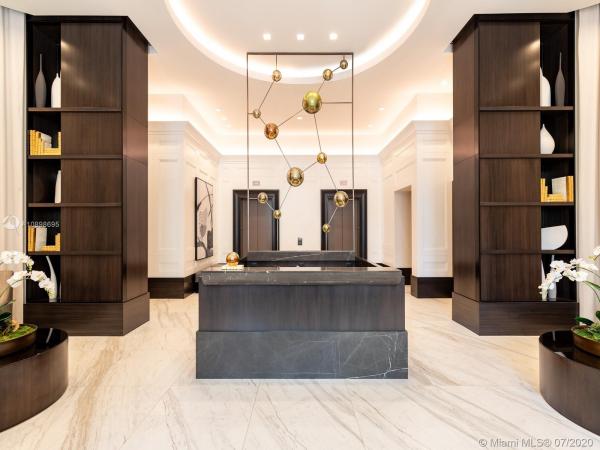 Giralda Place, 275 Giralda Ave #C8, Coral Gables, Florida 33134, image 2