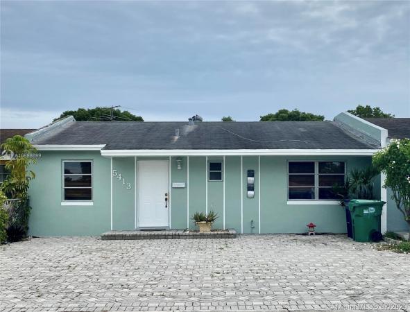 Royale Green, 5413 SW 131st Ct #5413, Kendale Lakes, Florida 33175, image 2