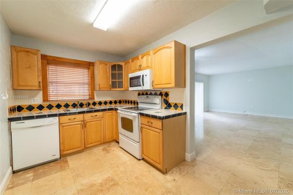 Kings Creek South, 7785 SW 86th St #E-124, Kendall, Florida 33143, image 2